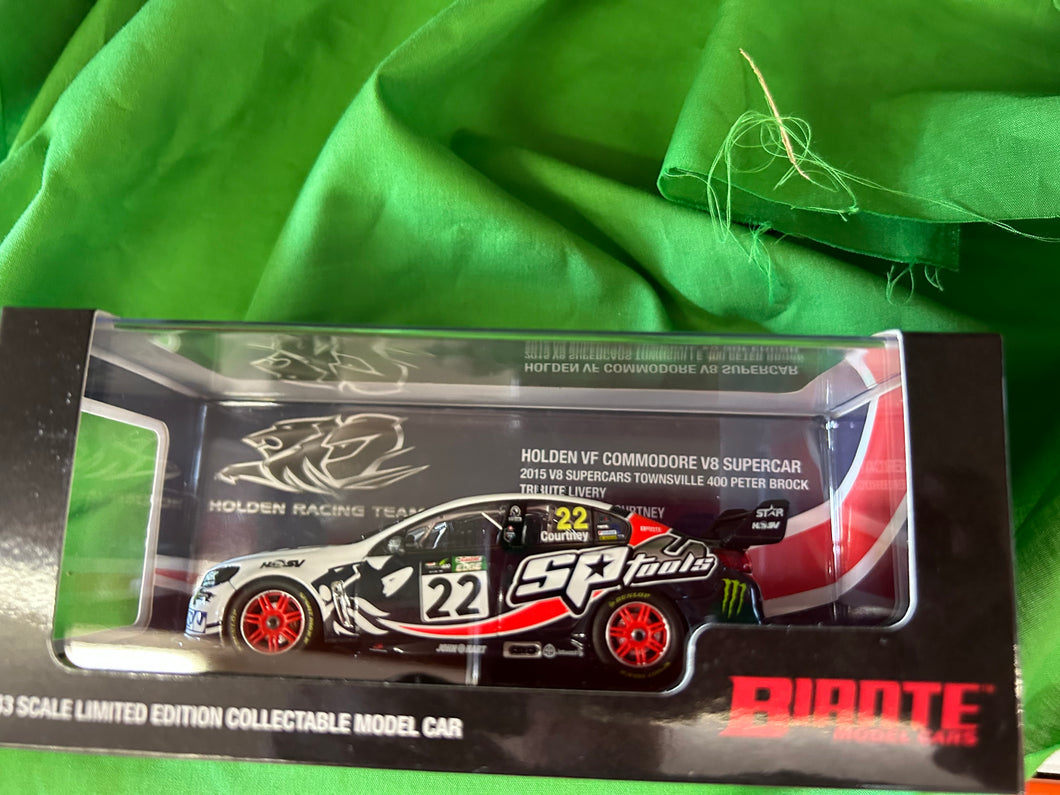 #22 HRT HOLDEN VE COMMODORE COURTNEY (TOWNSVILLE 2015)