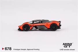 MGT678 ASTON MARTIN VALKYRIE MAXIMUM