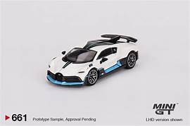 MGT661 BUGATTI DIVO -WHITE