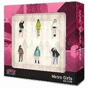 AD-2408 METRO GIRLS MINI FIGURES
