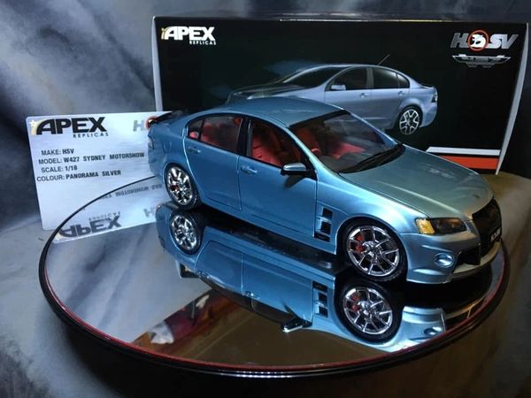 HOLDEN HSV VF W427 - PANORAMA SILVER